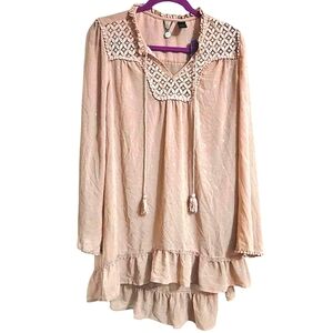 BKE boutique pale pink tan sheer long Tunic top. Metallic details. Size  M